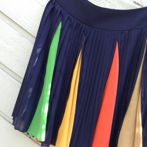Anthropologie Navy, multicolored pleated skirt S4